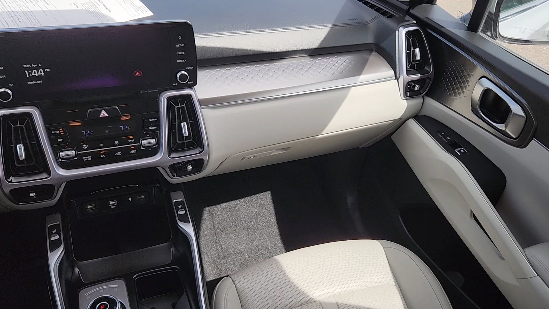 2023 Kia Sorento EX Hybrid - Photo 6