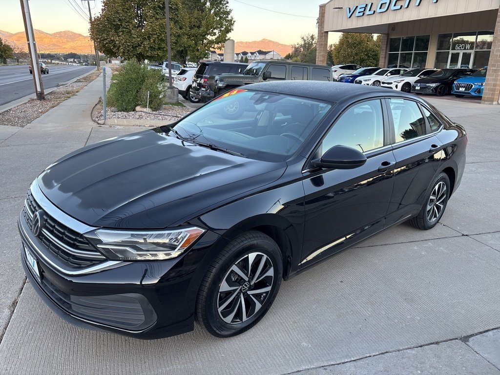 2024 Volkswagen Jetta 1.5T S photo 3