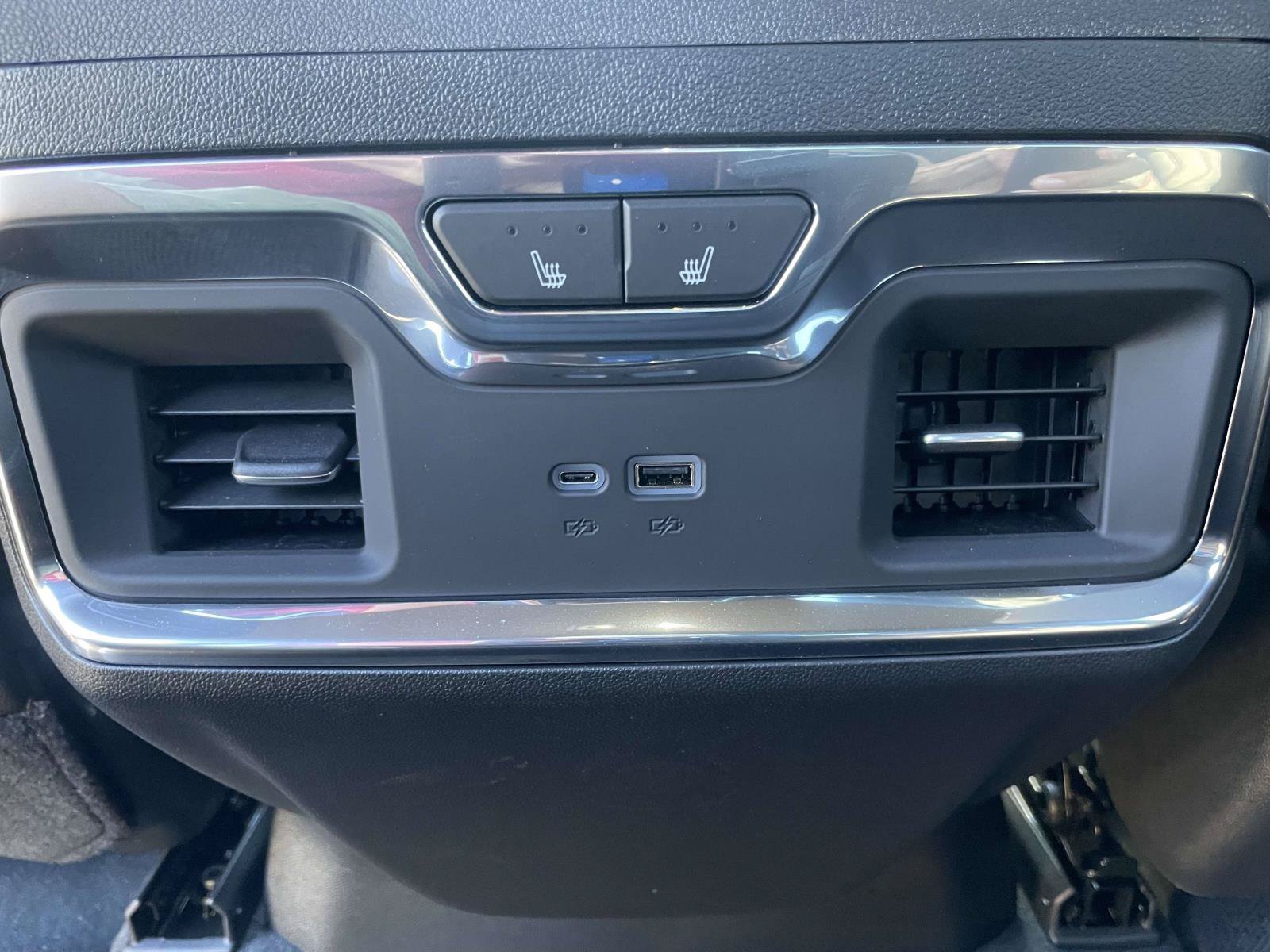 2026 Chevrolet Silverado 3500 HD High Country - Photo 11