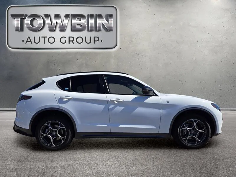 Used 2024 White Alfa Romeo TI AWD image 3