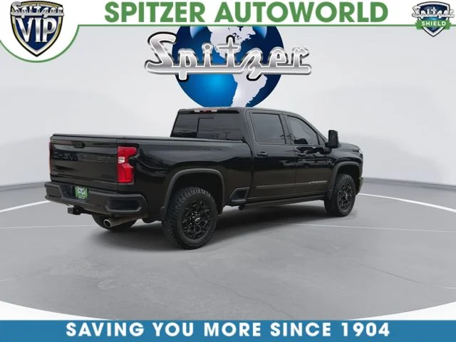 Used 2024 Black Chevrolet High Country image 9
