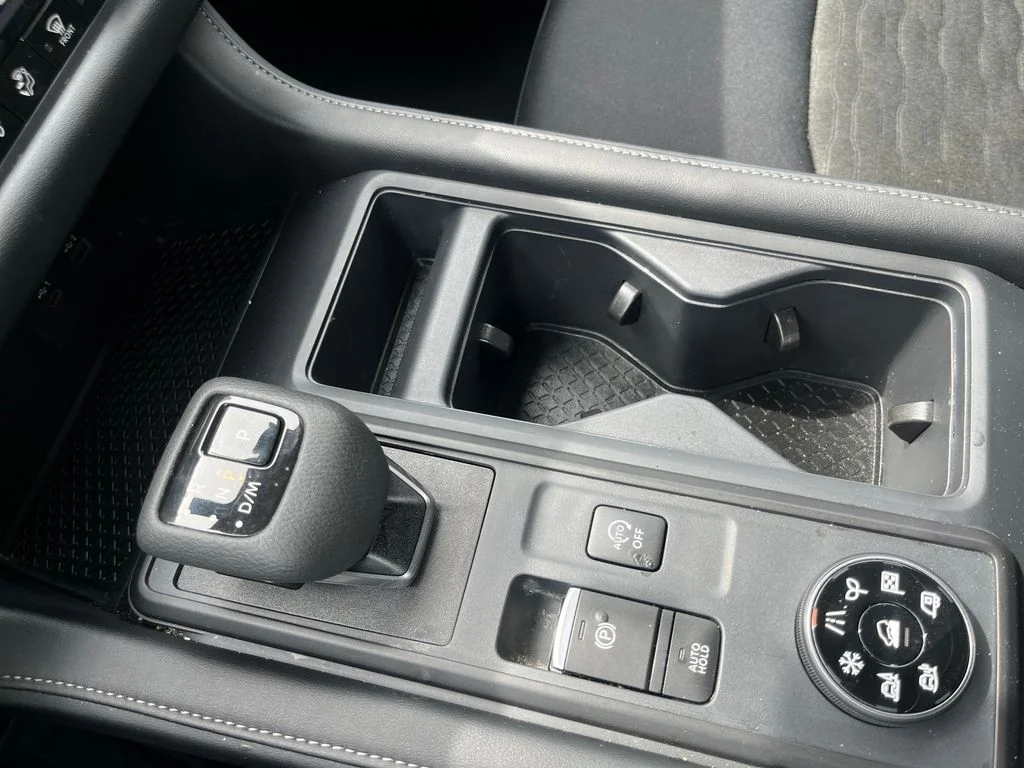 Used 2025 Brilliant Silver Metallic Nissan S image 19