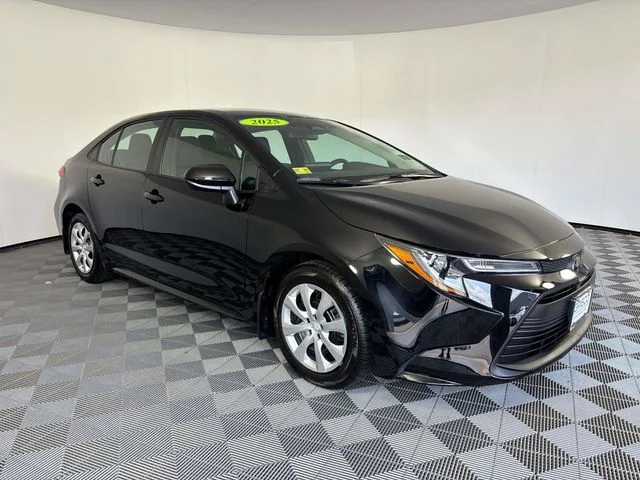 2025 Toyota Corolla LE