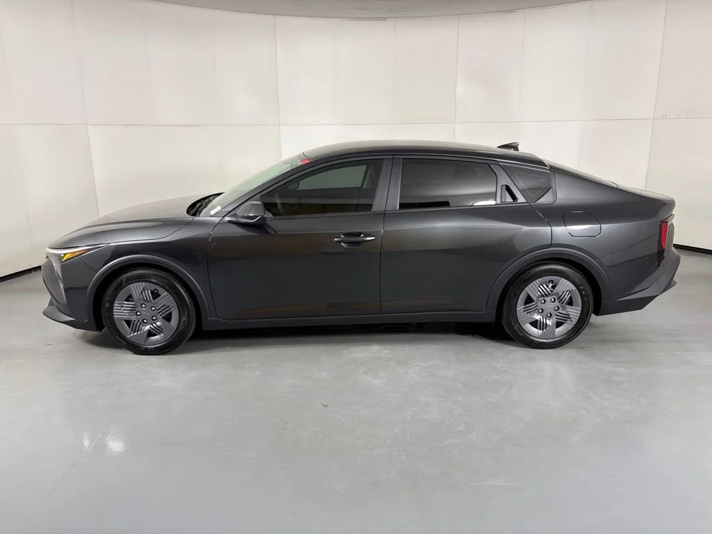 New 2026  Kia LX image 5