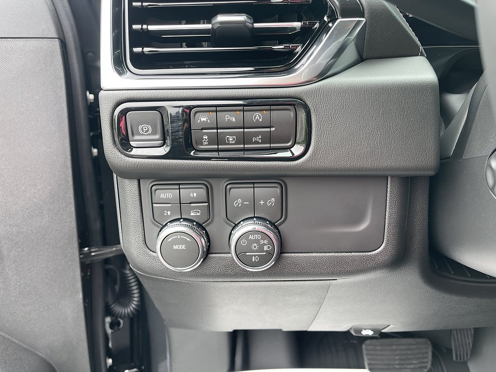 2026 GMC Yukon XL Denali - Photo 30