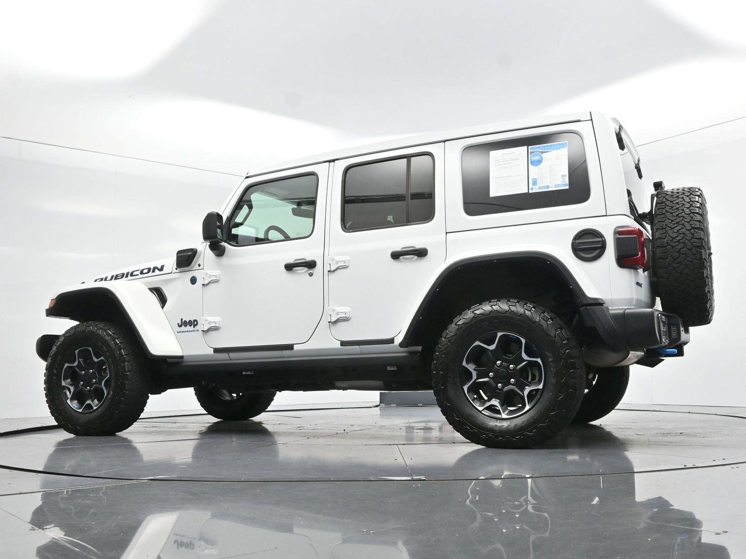 Used 2023 Bright White Clearcoat Jeep Rubicon image 50
