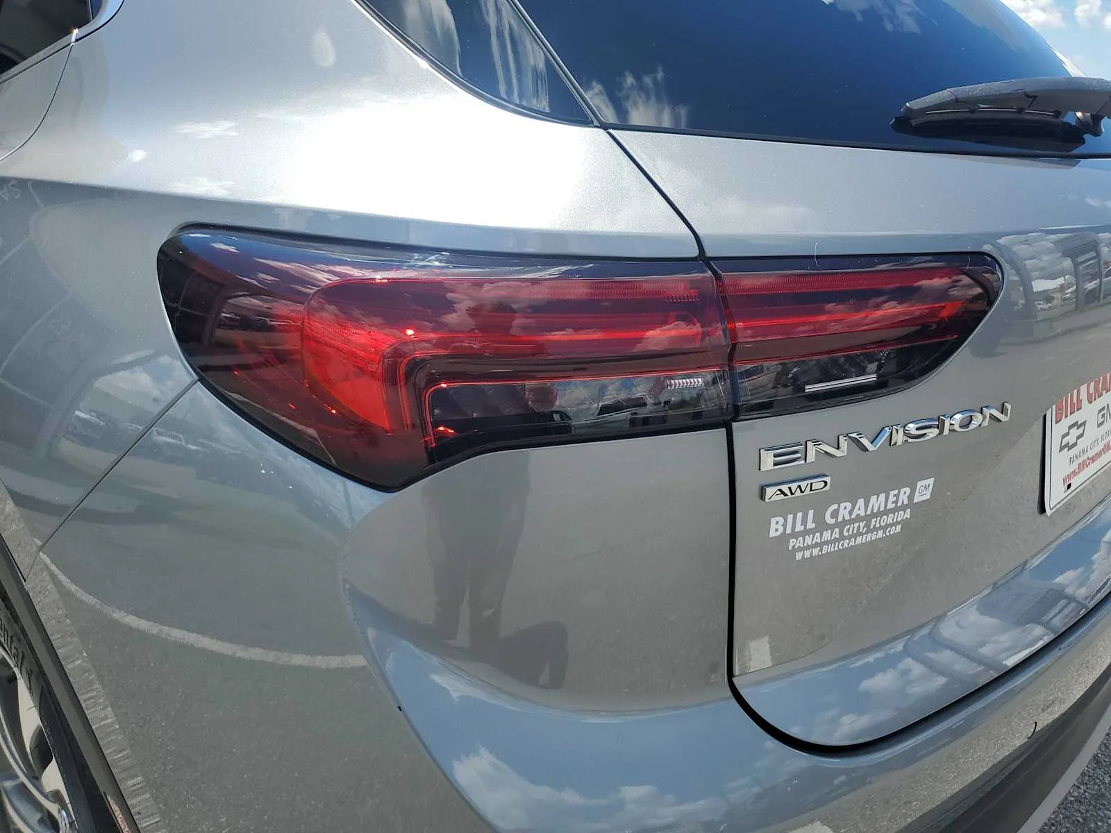 Used 2023 MOONSTONE GRAY METALLIC Buick Essence image 4