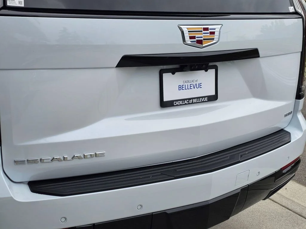 New 2026 Vibrant White Tricoat Cadillac Platinum Sport image 15