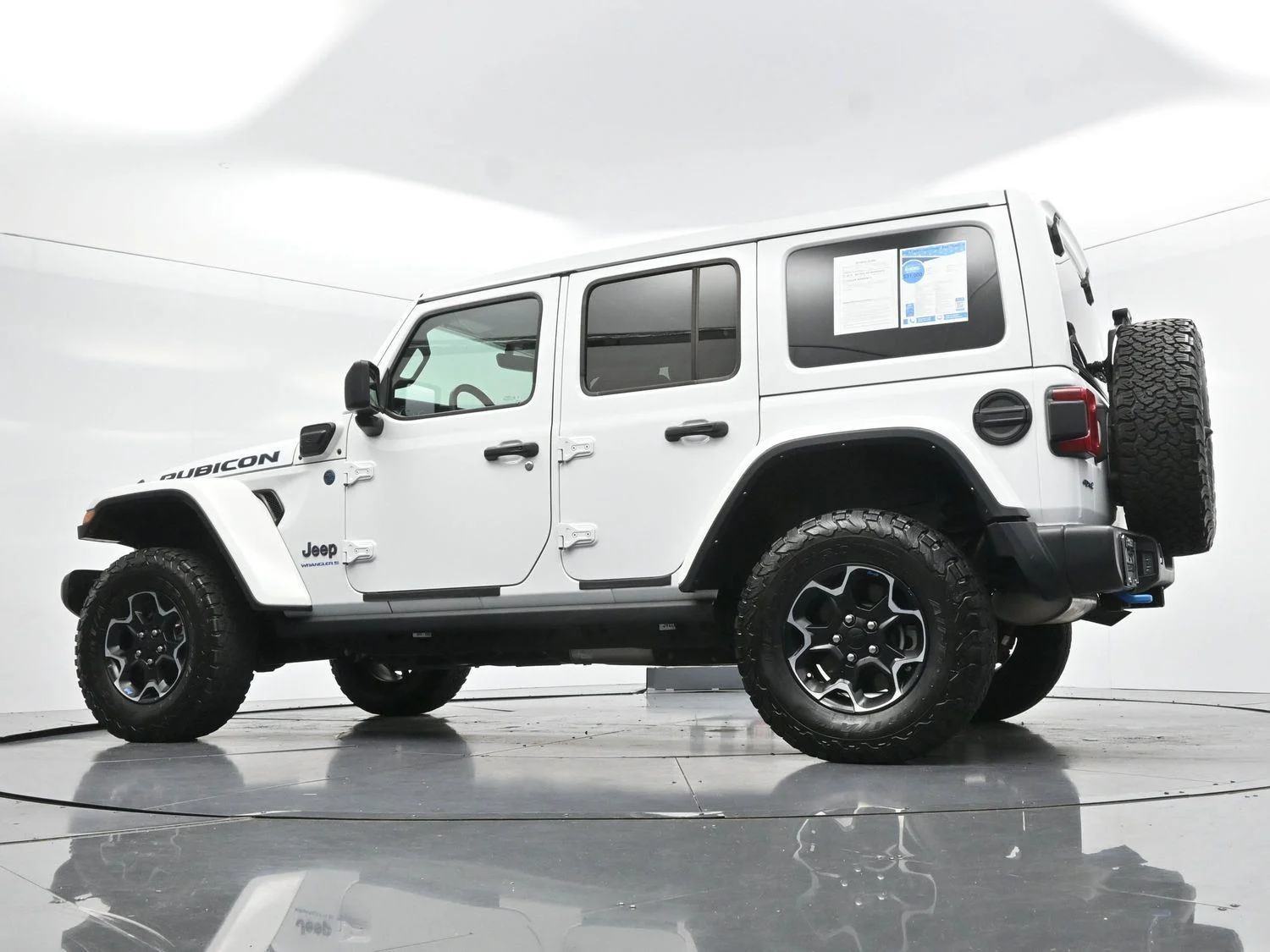 Used 2023 Bright White Clearcoat Jeep Rubicon image 50
