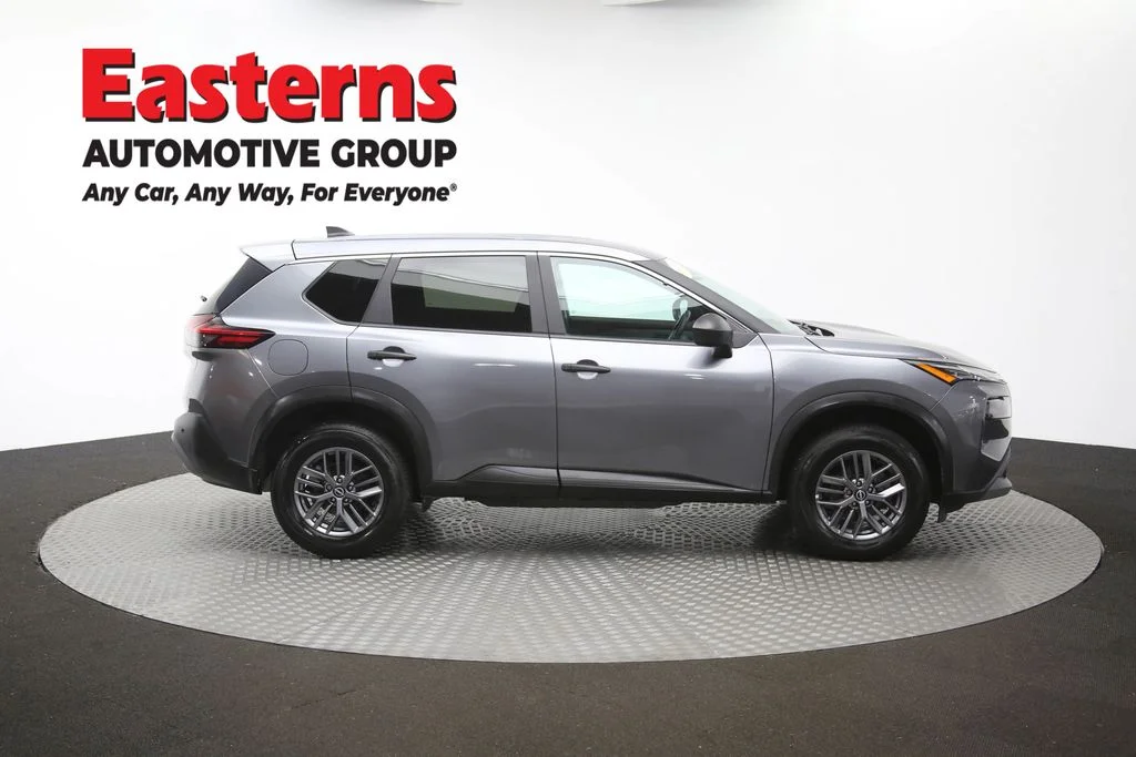 Used 2023 Gray Nissan S image 45