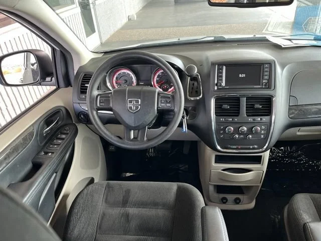 Used 2019 White Knuckle Clearcoat Dodge SE image 37