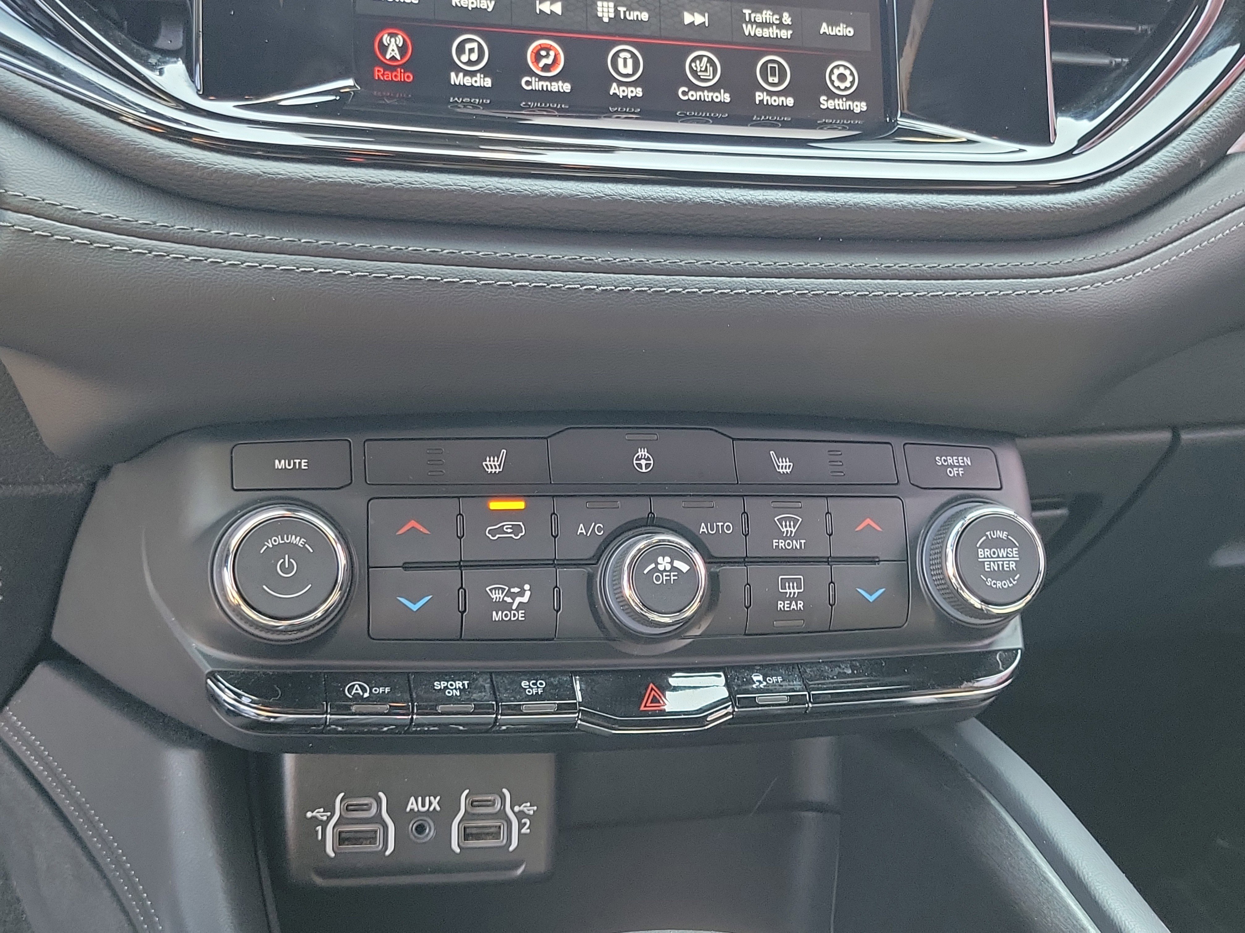 2024 Dodge Durango SXT - Photo 27