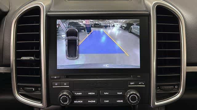 Used 2017  Porsche S E-Hybrid image 18