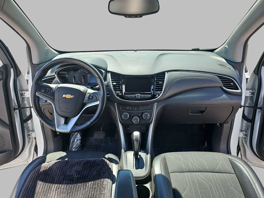 Certified Used 2019 SUMMIT WHITE Chevrolet LT image 11