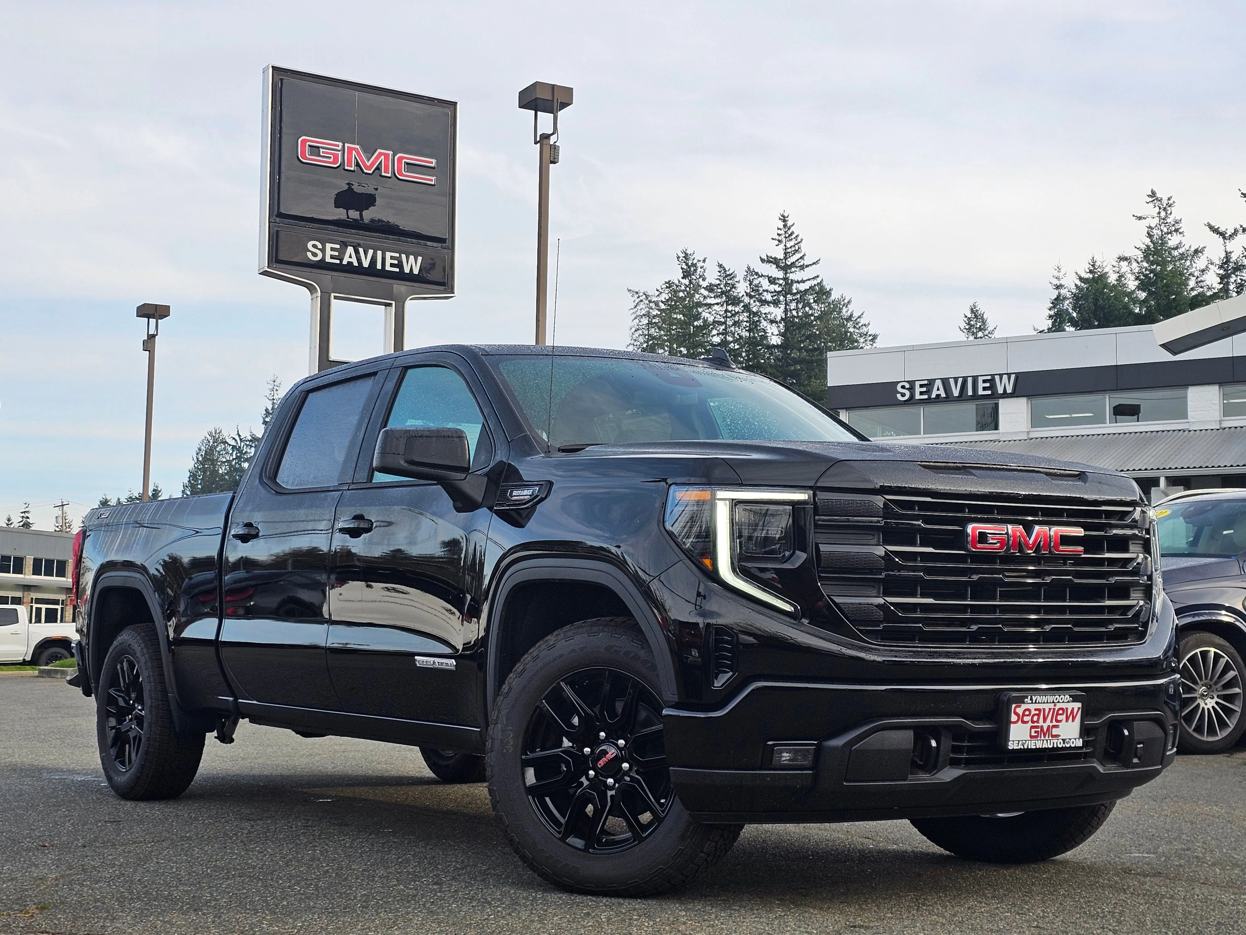 2026 GMC Sierra 4WD Crew Cab Short Box Elevation's photo
