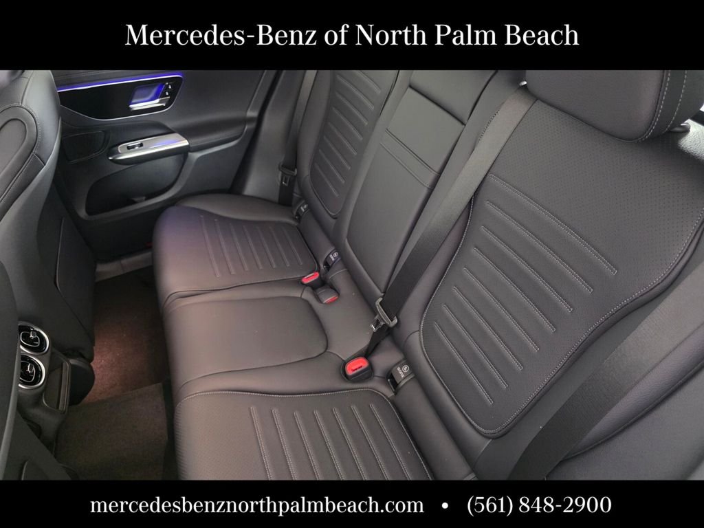 New 2026 Polar White Mercedes-Benz GLC 300 image 14