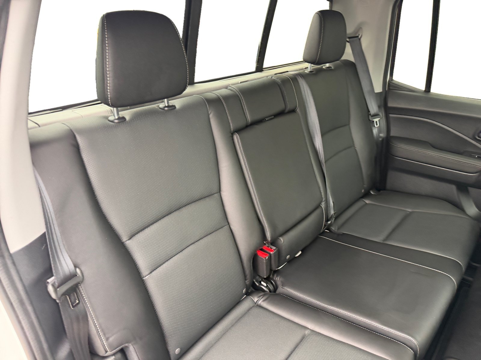 Used 2025 White Honda RTL image 33