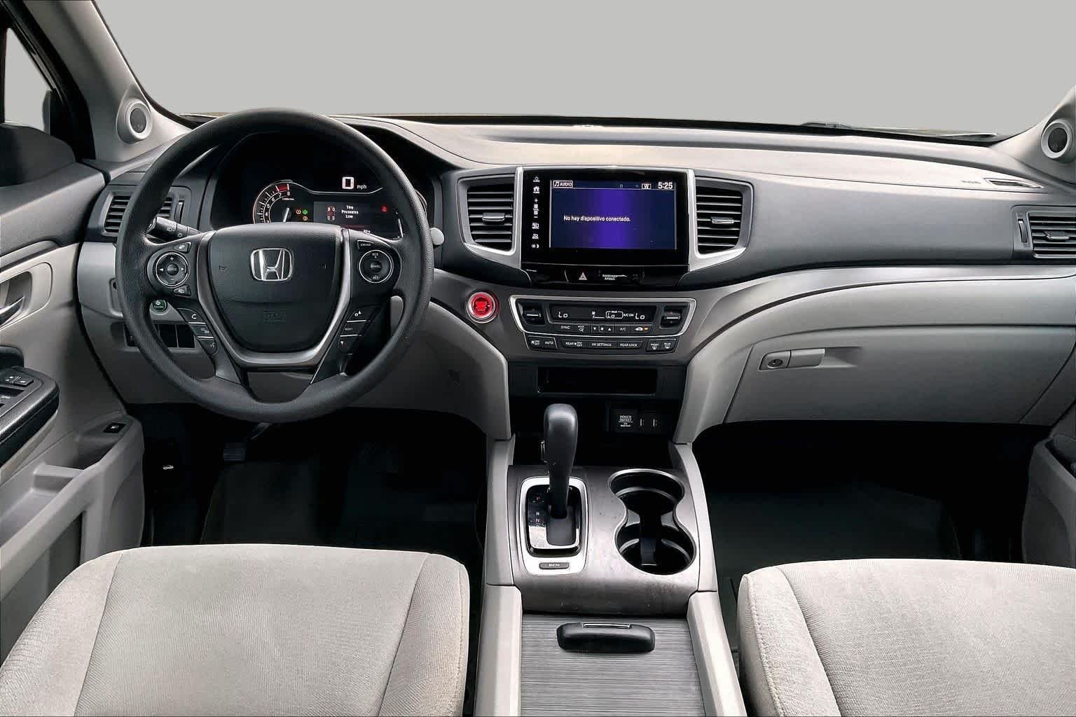 Used 2017  Honda EX image 15