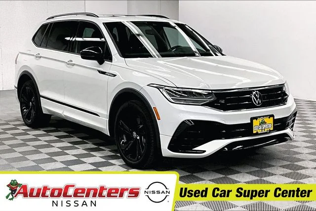 2023 Volkswagen Tiguan 2.0T SE R-Line Black's photo