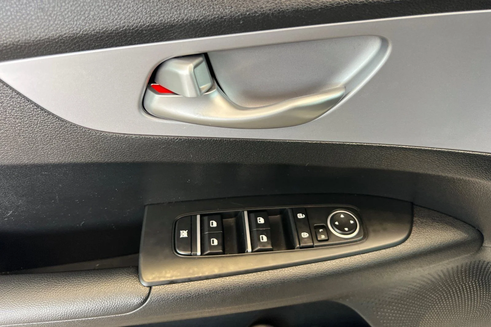 Used 2024 White Kia LX image 8