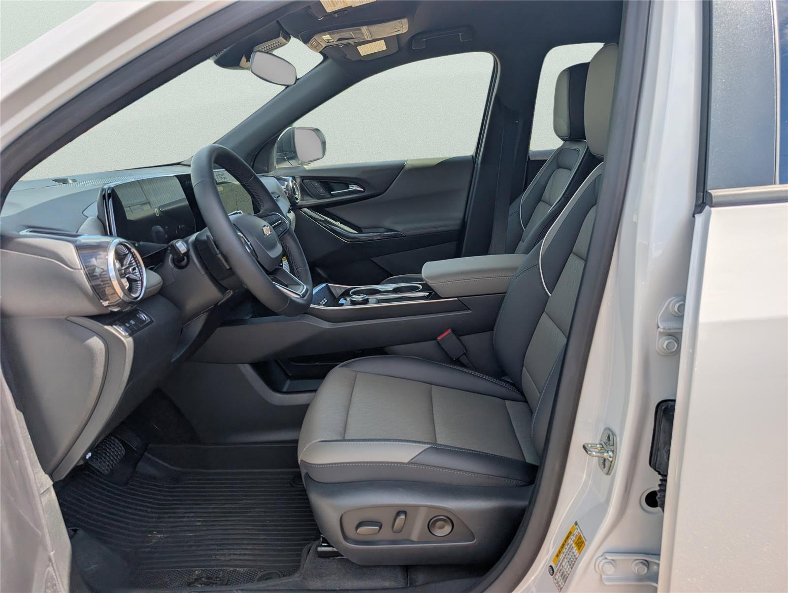New 2026 Summit White Chevrolet LT image 33