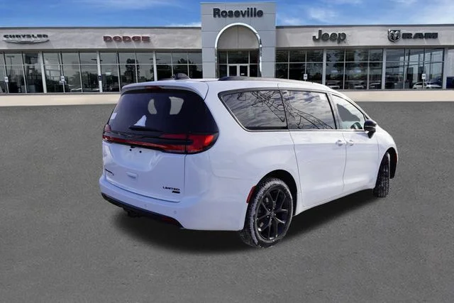 New 2026 Bright White Clear-Coat Exterior Paint Chrysler Limited image 3