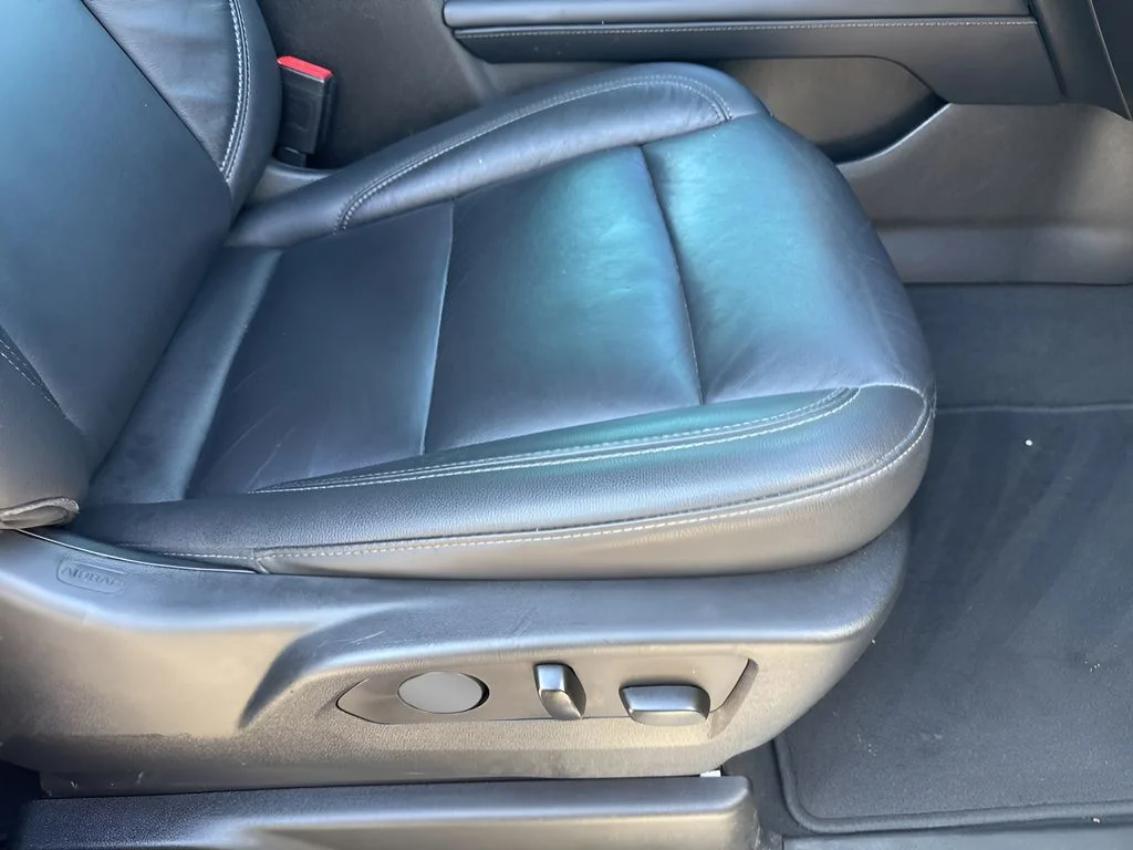Used 2021 White Chevrolet LT image 13