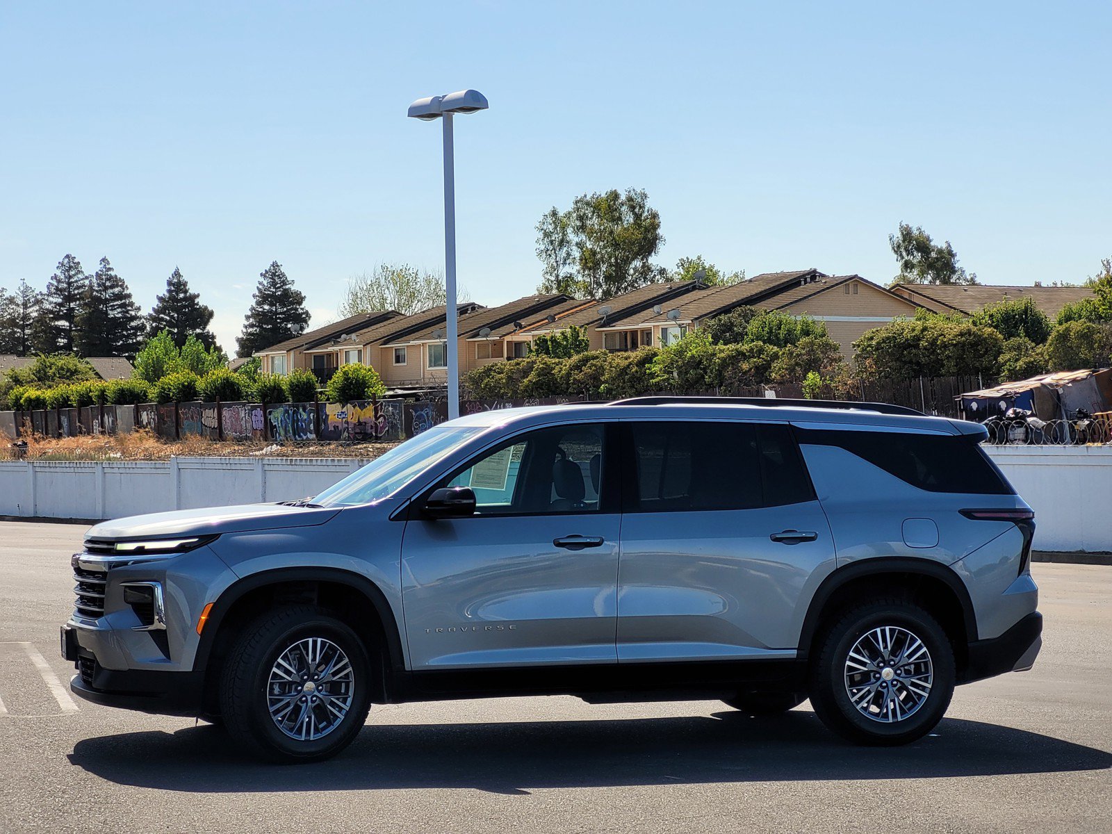 Used 2025 Sterling Gray Metallic Chevrolet AWD LT image 7