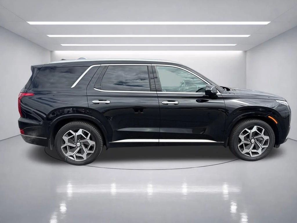 Used 2022 Abyss Black Pearl Hyundai Calligraphy image 7