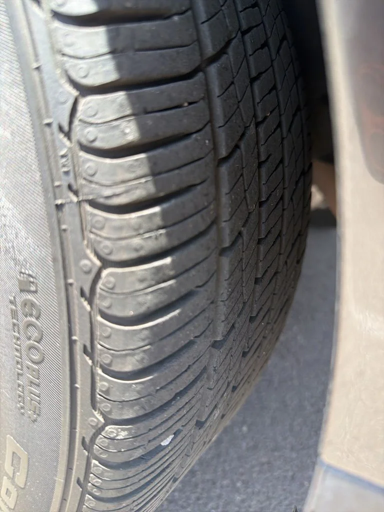 Used 2016 Gray Ford SE image 9
