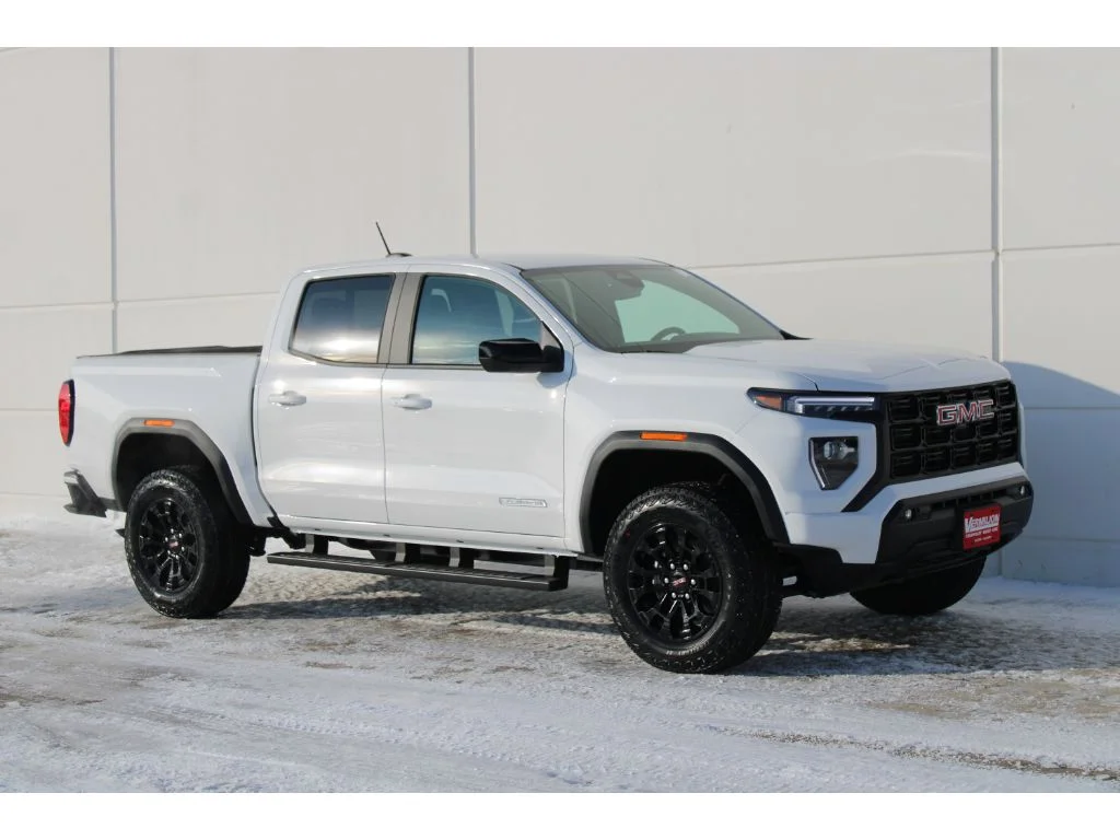 2026 GMC Canyon Elevation - Photo 8