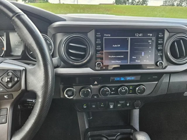 Used 2023 Silver Toyota SR image 17