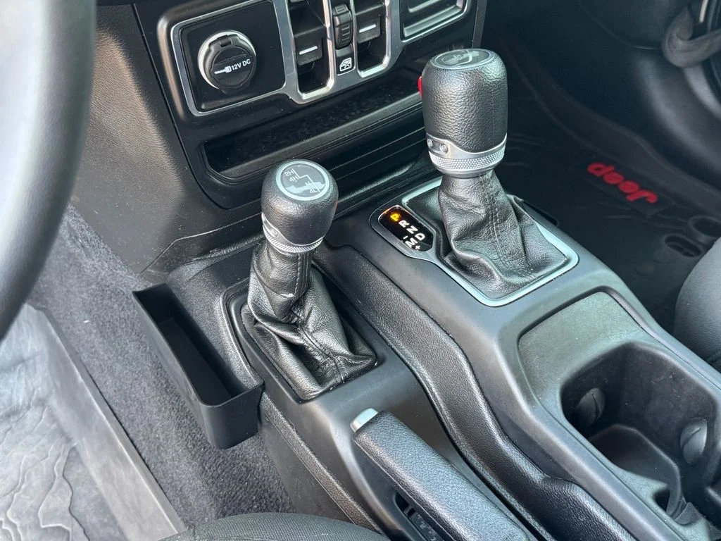 Used 2023 Black Jeep Sport S image 26
