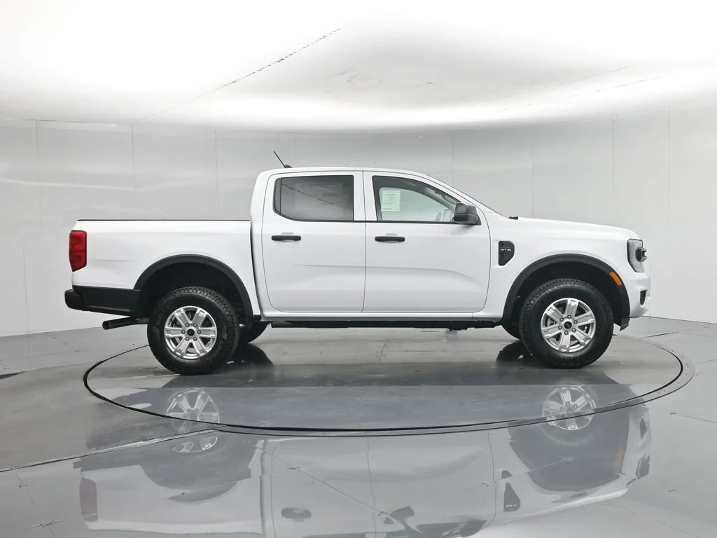 New 2026 Oxford White Ford XL image 23