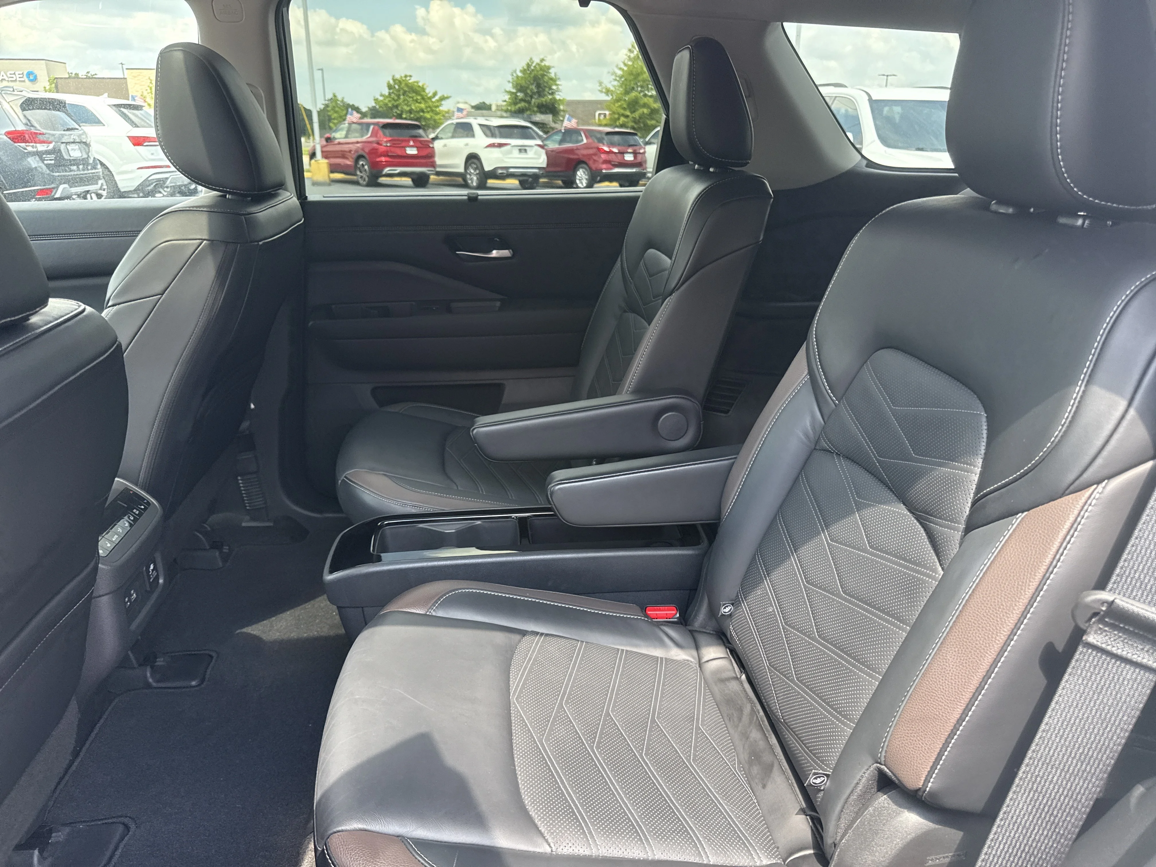 Certified Used 2024 Pearl White Tricoat Nissan Platinum 4WD image 6