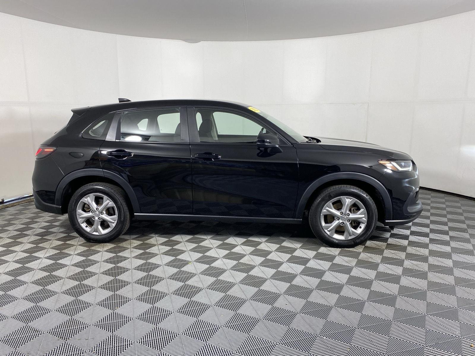 Used 2023 Crystal Black Pearl Honda LX image 10