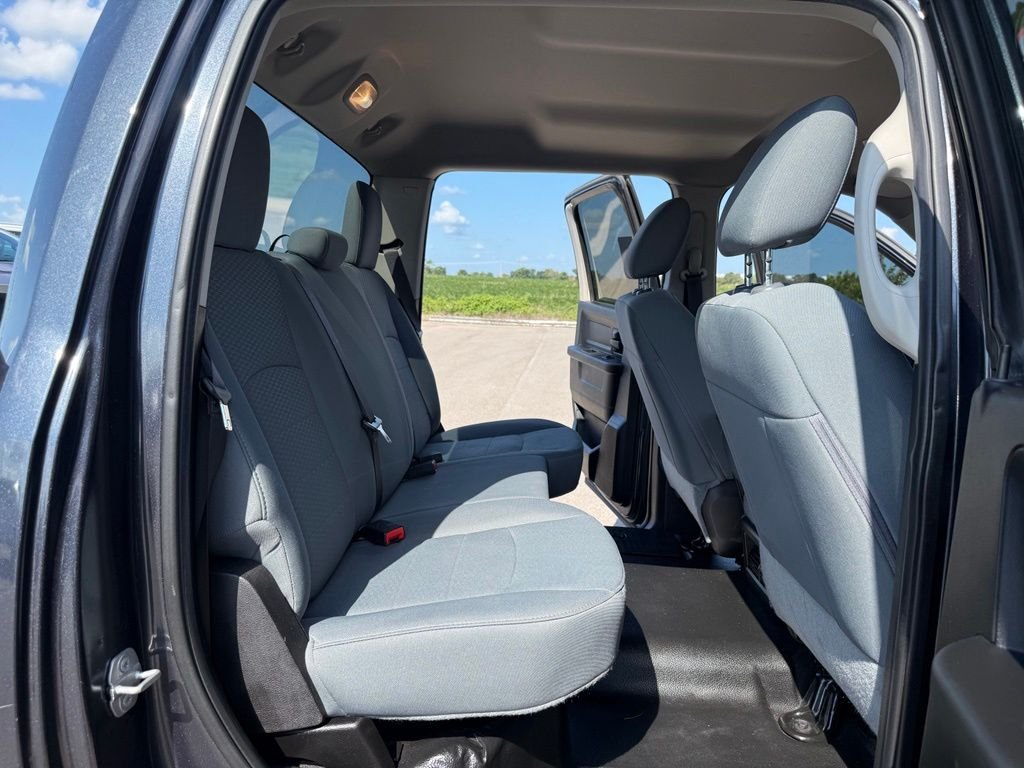 Used 2019 Gray Ram Tradesman image 18