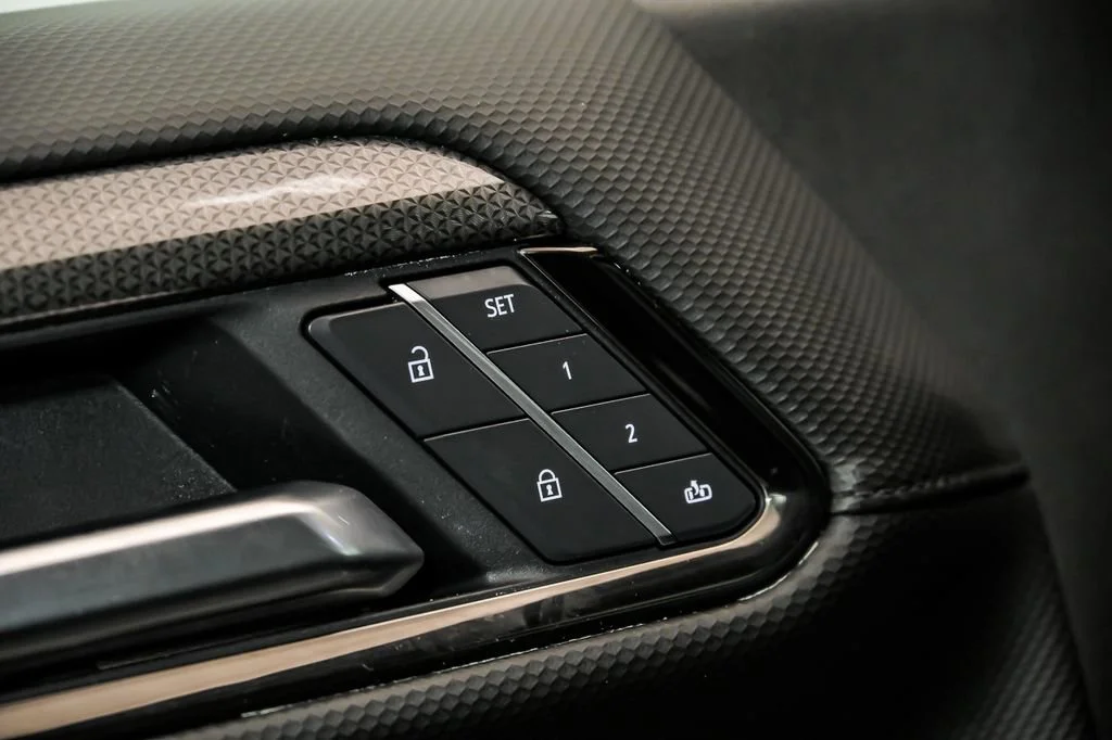 Used 2025 Black Chevrolet ZR2 image 11