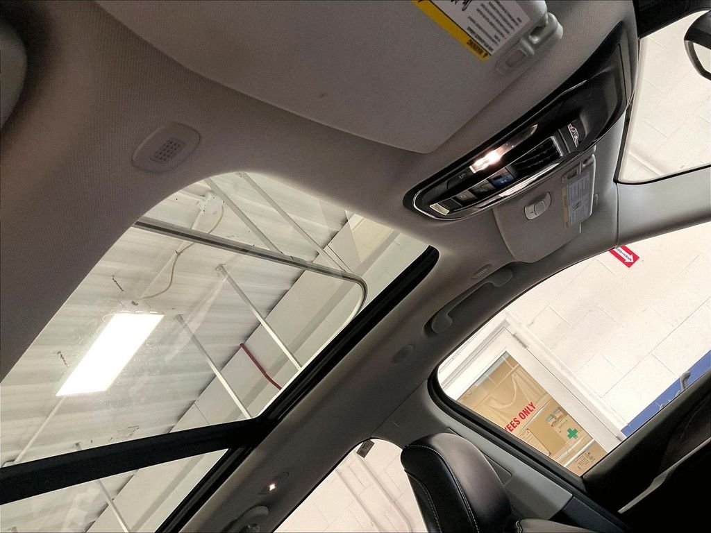 Used 2024 White Jeep 4xe image 22