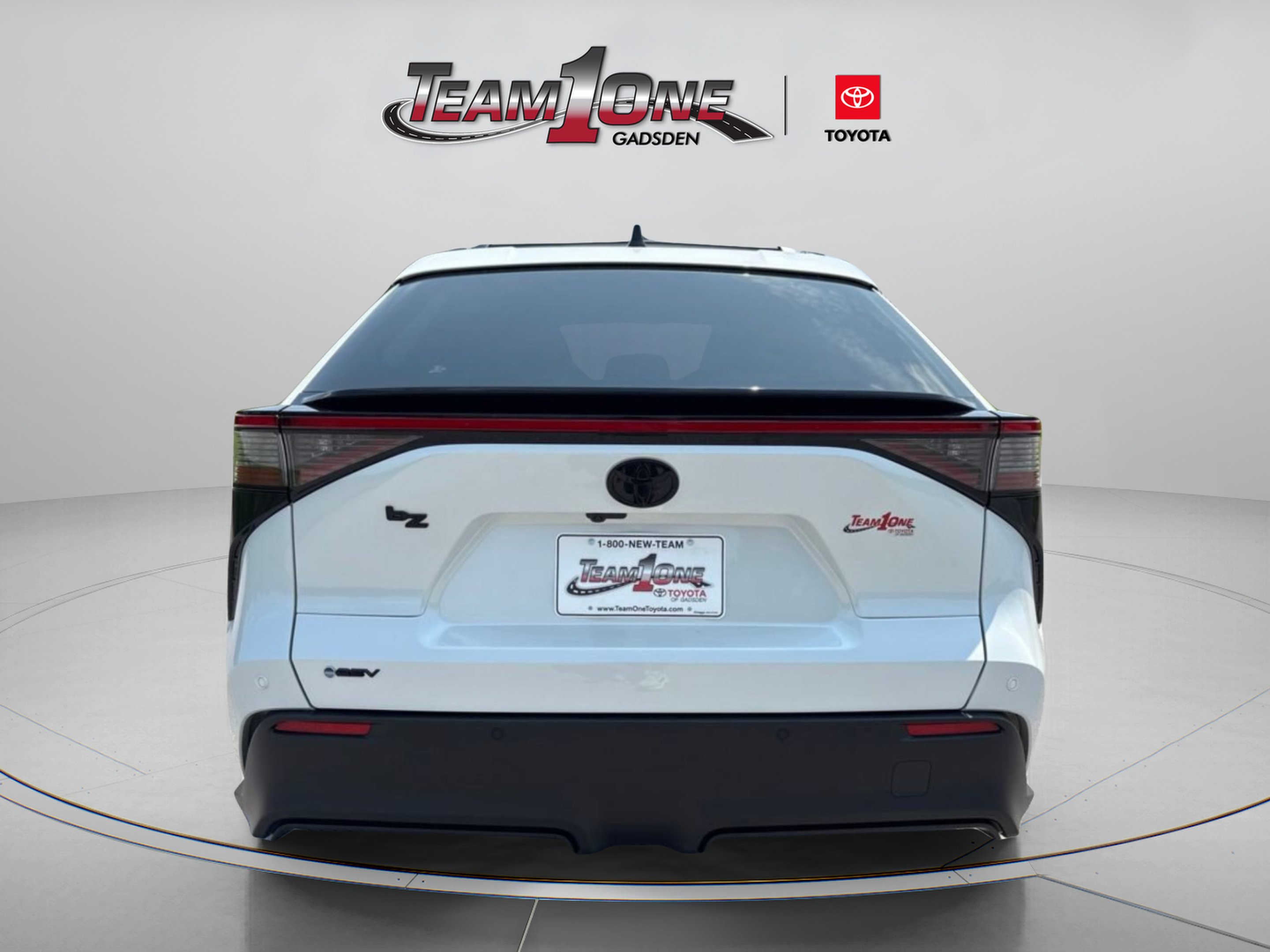 New 2026 Wind Chill Pearl Toyota XLE image 5