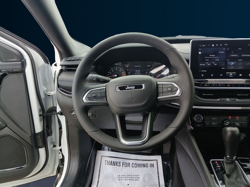 Used 2026 White Jeep Latitude image 13