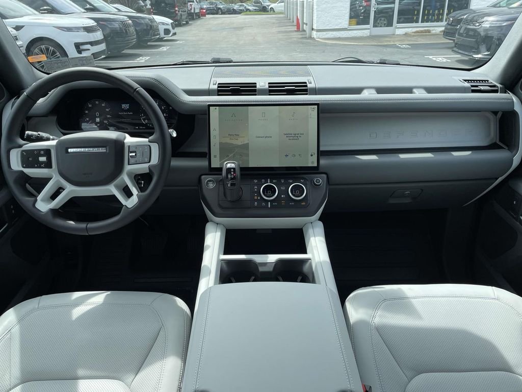 2026 Land Rover Defender S - Photo 22