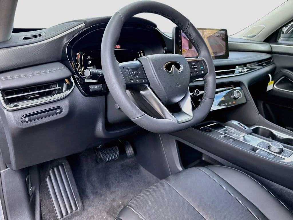 New 2027 Gray INFINITI LUXE image 9
