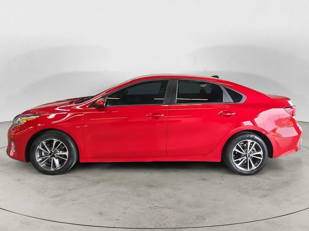 Used 2024 Red Kia LXS image 8