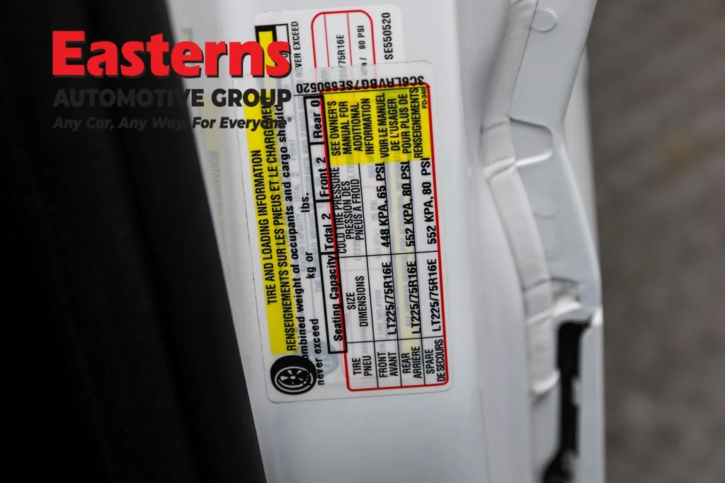 Used 2025 White Ram Base image 34