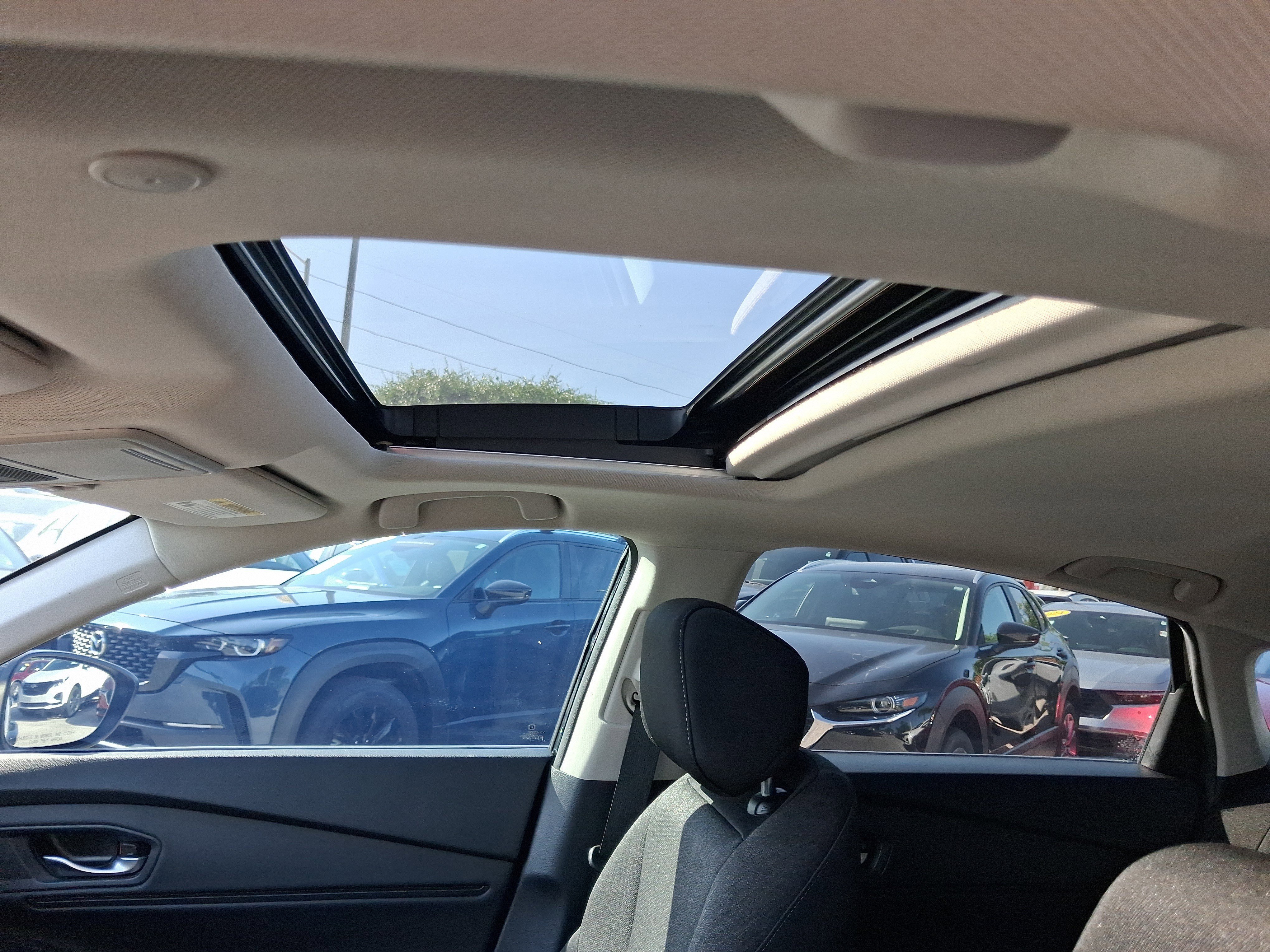 Used 2023  Honda EX image 10