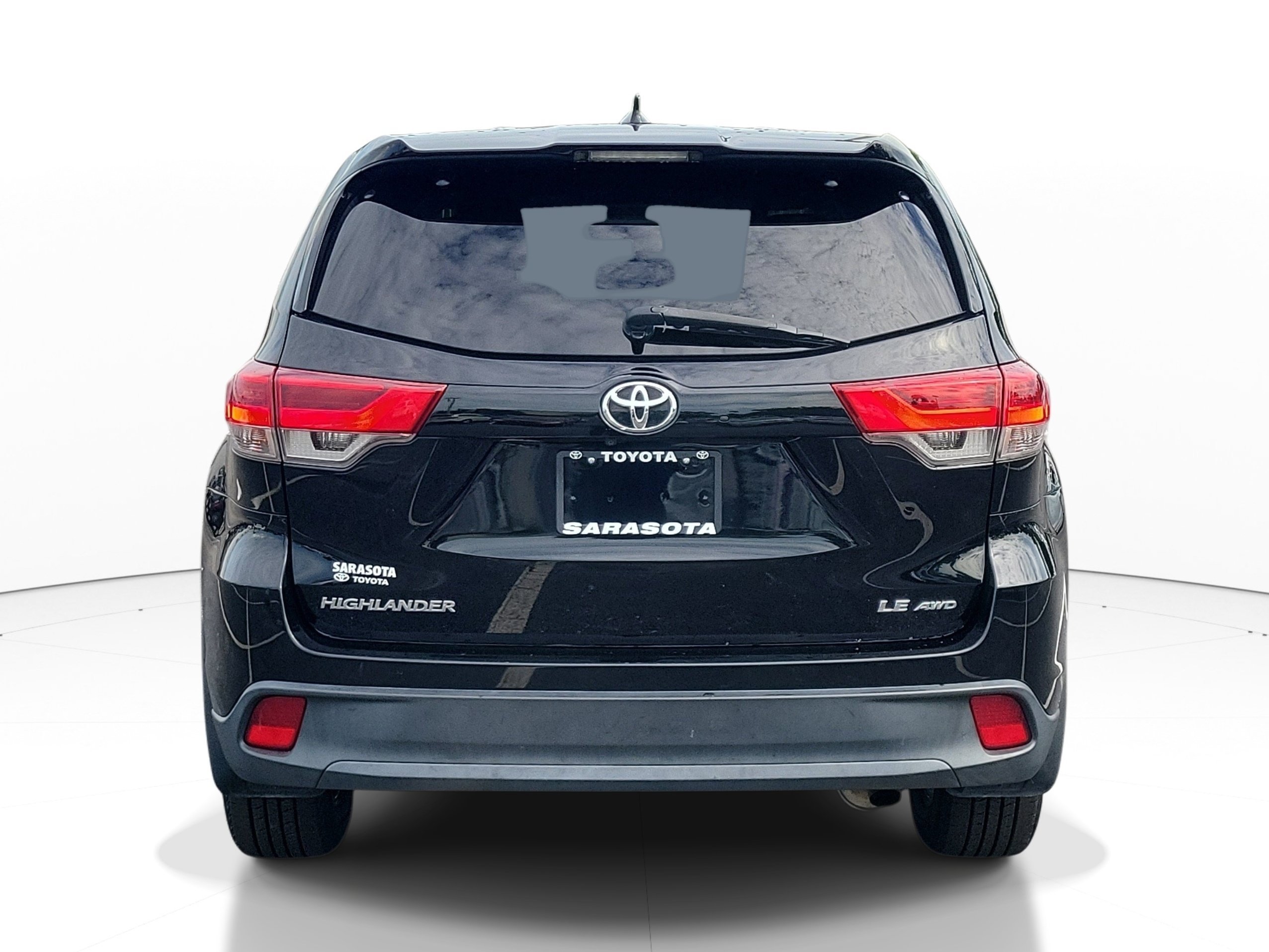 Used 2018 Midnight Black Metallic Toyota LE Plus image 4