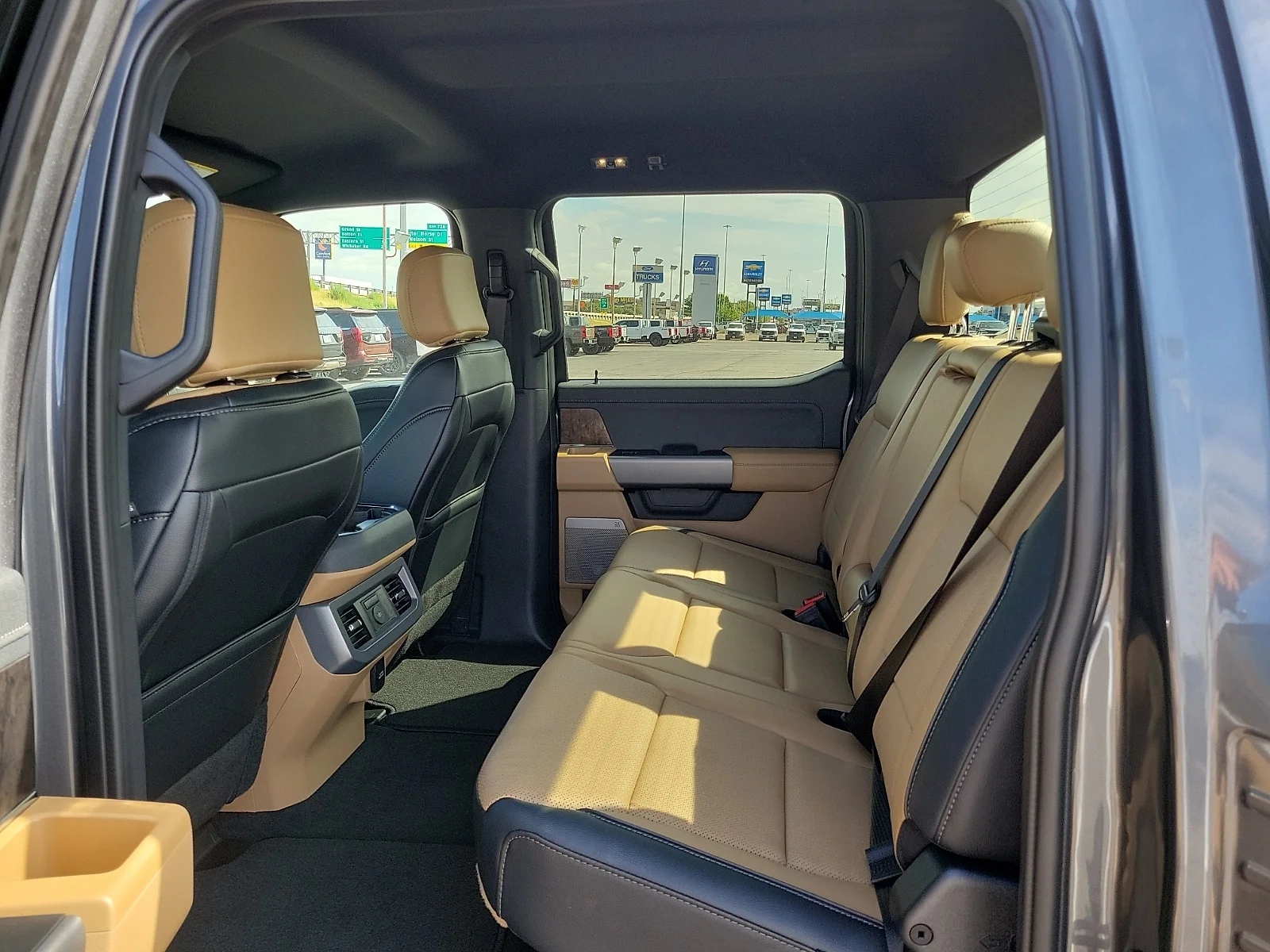 New 2026 Carbonized Gray Metallic Ford F-350&reg; Lariat&reg; image 9
