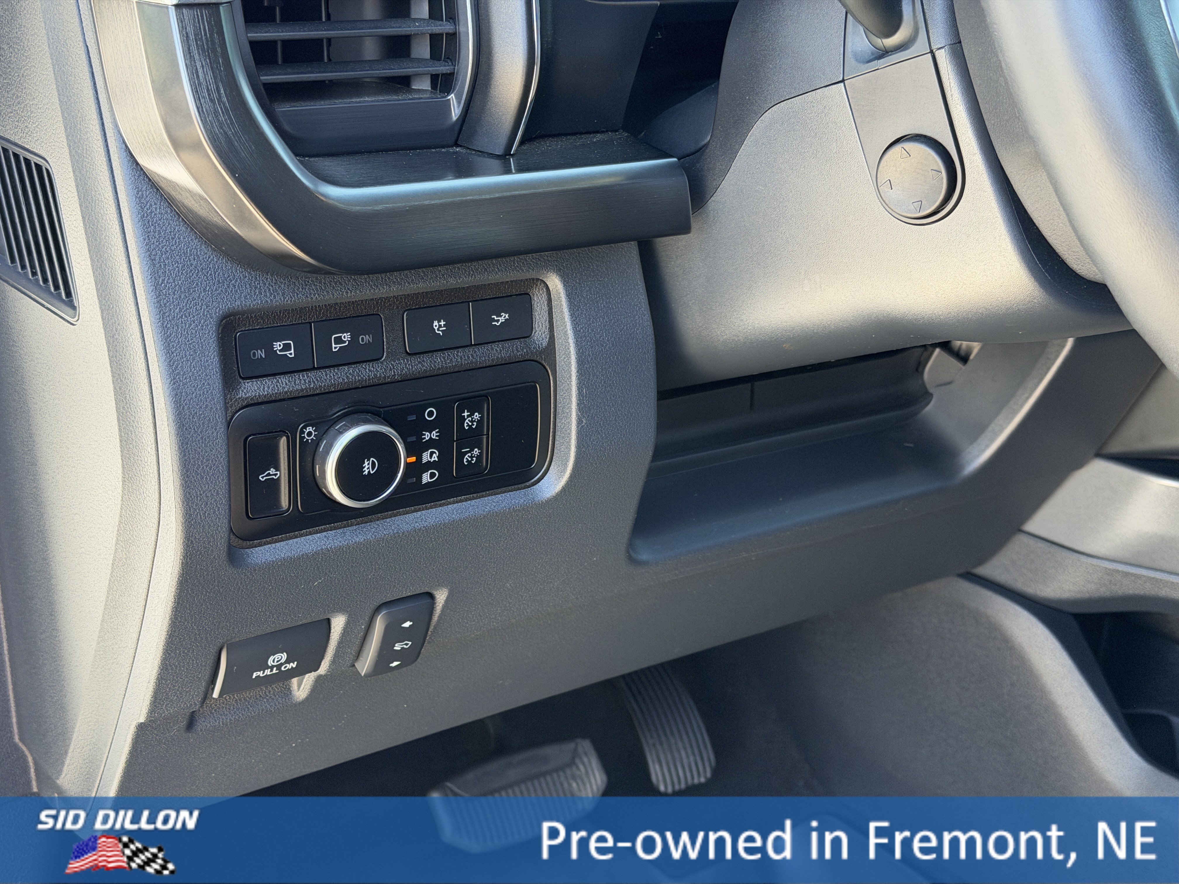 Used 2024 White Ford LARIAT image 15