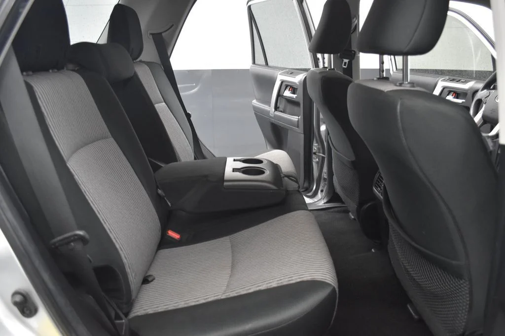 Used 2020 Silver Toyota SR5 image 26